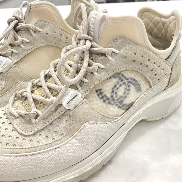 CHANEL Lifestyle Shoes Women's Low-top Gray - Picture 7 of 11